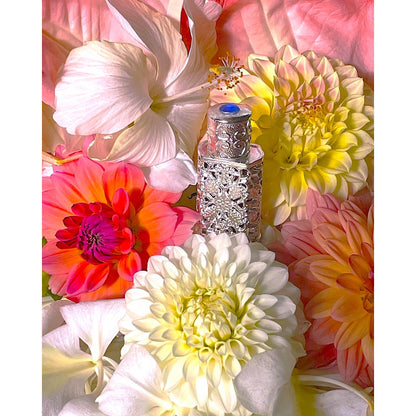 AMMA’S DARSHAN HOLY OIL (Maha Lakshmi Devi Bhava)