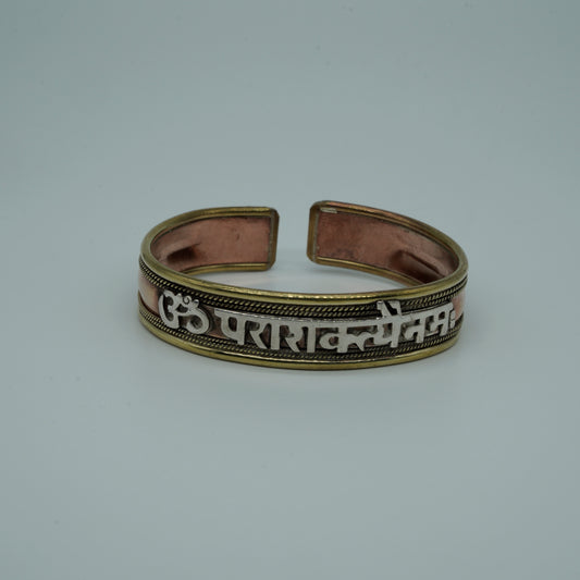 Om Parashakthiyai Namaha Bracelet
